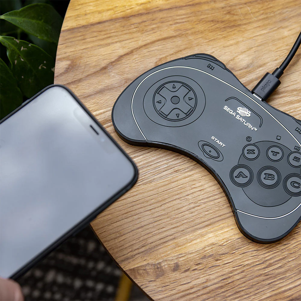 Official Sega Saturn Controller Wireless Phone Charging Matz - Image 2